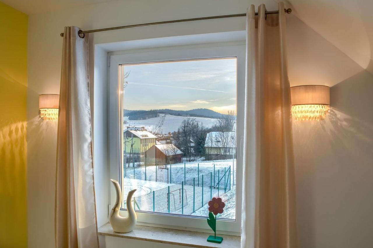 Apartamento Stara Mleczarnia Tylicz Exterior foto