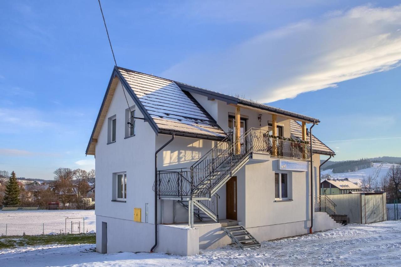 Apartamento Stara Mleczarnia Tylicz Exterior foto