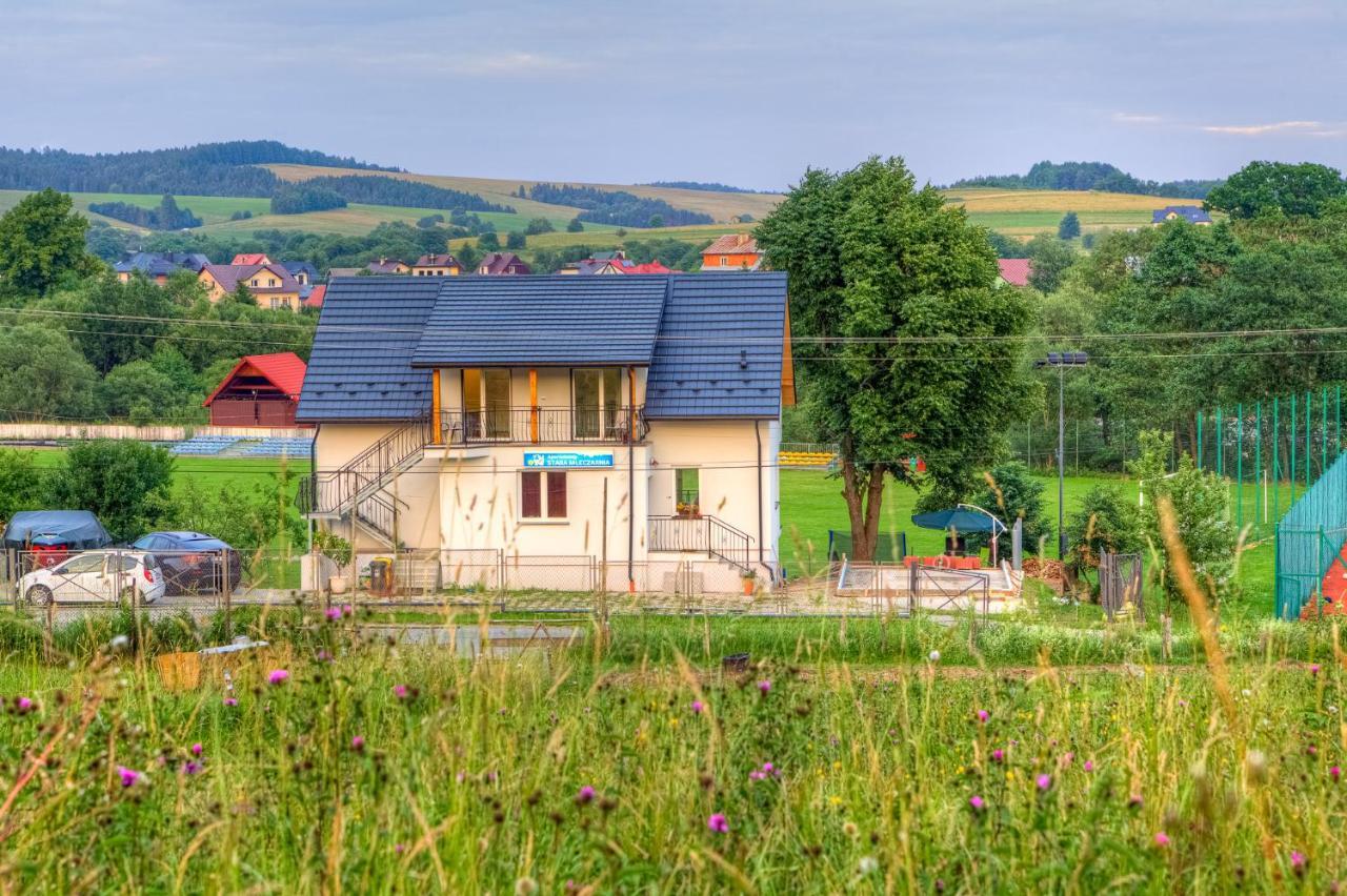 Apartamento Stara Mleczarnia Tylicz Exterior foto